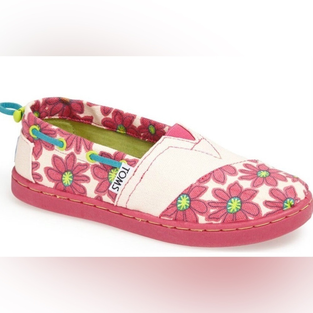 TOMS Pink Daisy Bimini Slip-On Shoe in Bright Pink